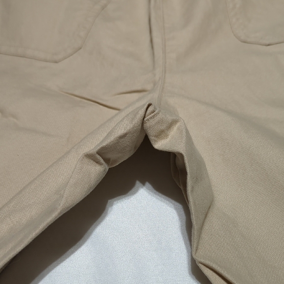 L.L. Bean Men's Khaki Chinos - Picture 9 of 15